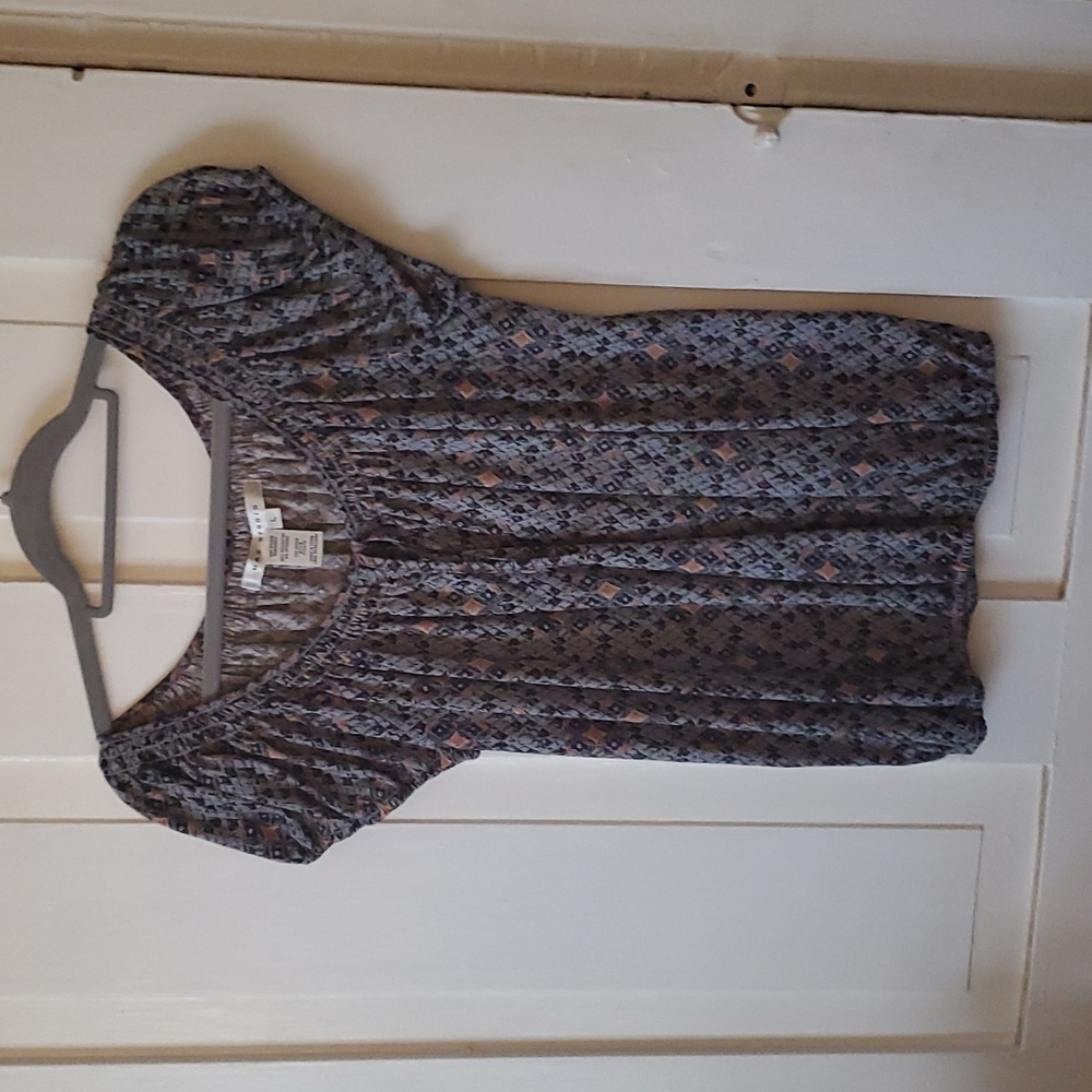 Max Studio Large short sleeve blouse